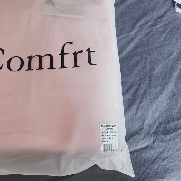Comfrt Pink Hoodie Sweatshirt Minimalist Pullover Oversized XL Petal NWOT - Picture 11 of 12